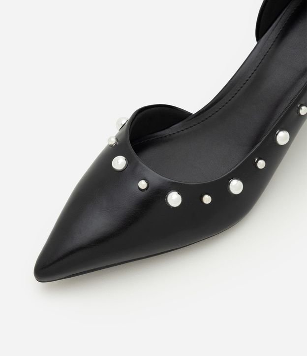Zapato en PU con Salto Kitten Heel y Aplicación de Studs 5