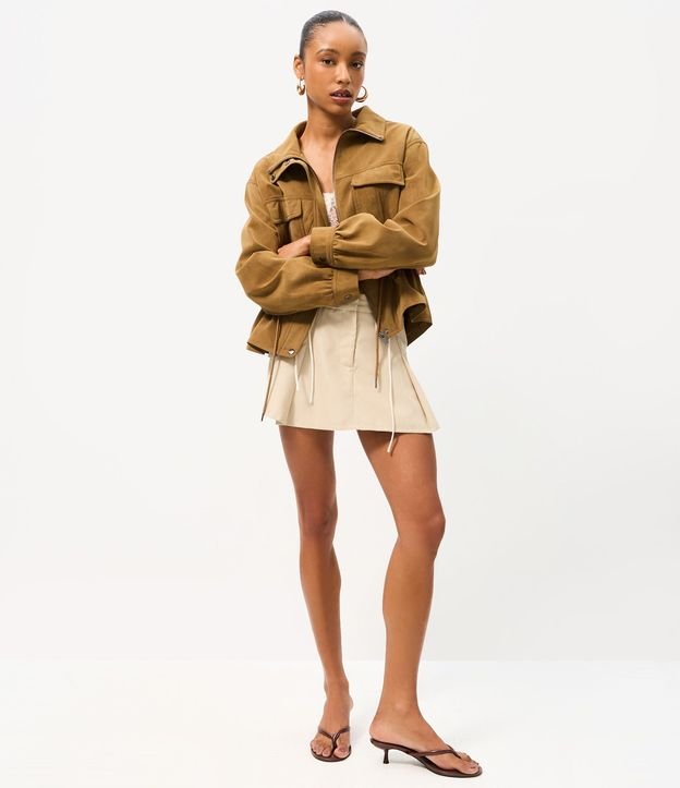 Campera en PU con Textura Aterciopelada y Ajuste en la Cintura 2