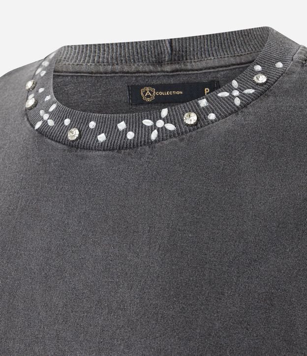 Remera con Efecto de Lavado y Aplicación de Brillos en el Cuello 6