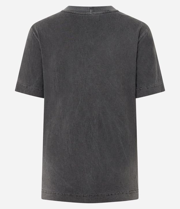 Remera con Efecto de Lavado y Aplicación de Brillos en el Cuello 7