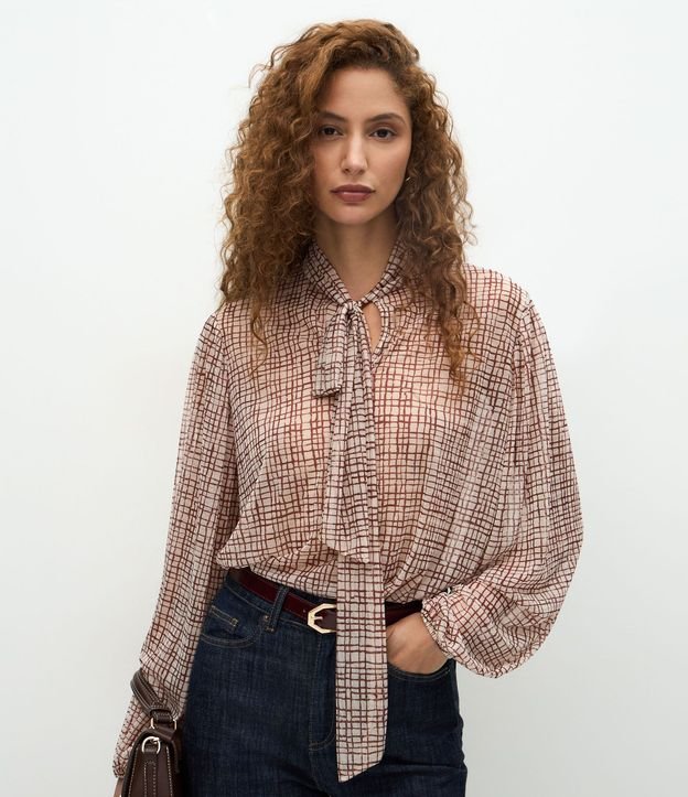 Blusa Ampla con Cuello Lazo y Estampado Abstracta