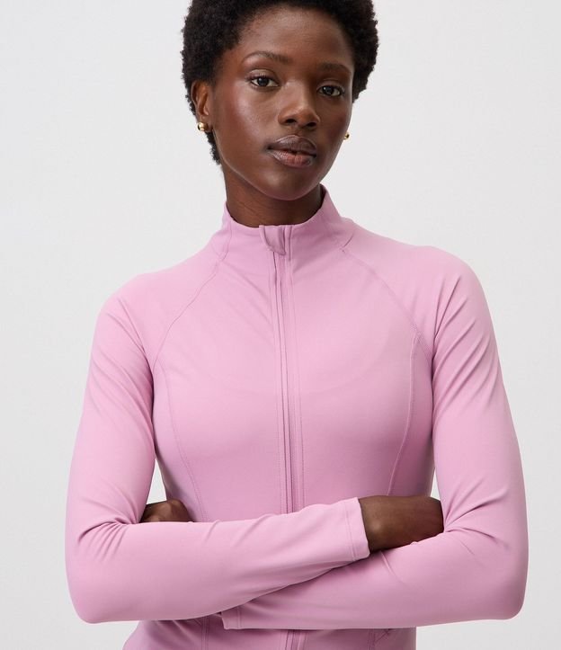 Campera Deportiva Ajustada en Microfibra con Bolsillo 4