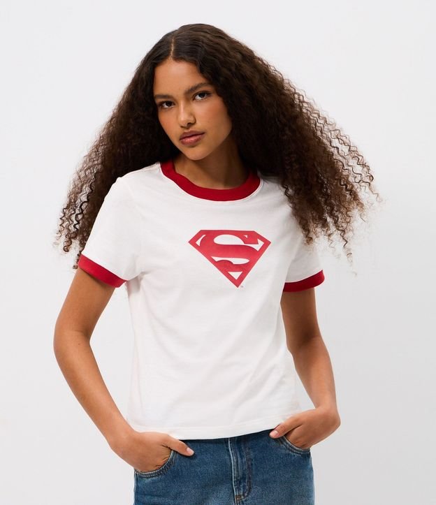 Remera en Algodón con Estampa de SuperGirl y Contrastes