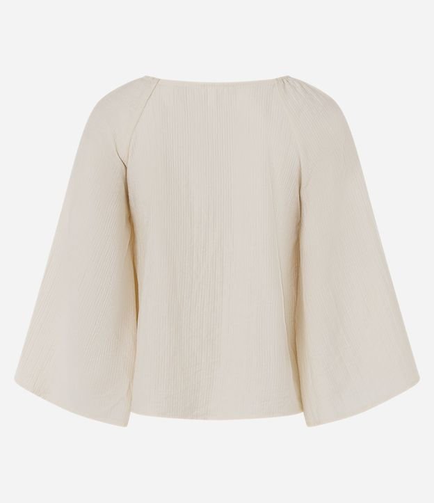 Blusa Bata en Viscosa con Bordado Contrastante 7