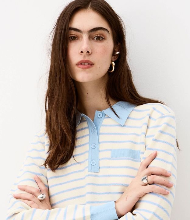 Blusa en Punto Rayada con Cuello Polo y Botones 2