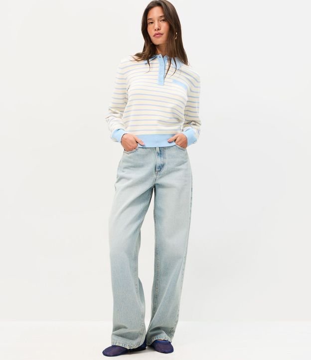 Blusa en Punto Rayada con Cuello Polo y Botones 4