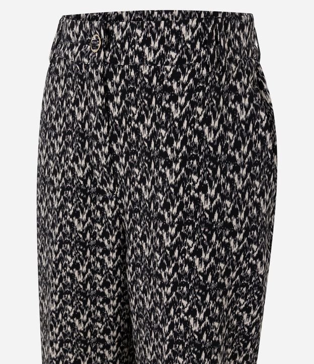 Pantalón Carrot en Crepé con Estampa Geométrico y Cintura Elástica 7