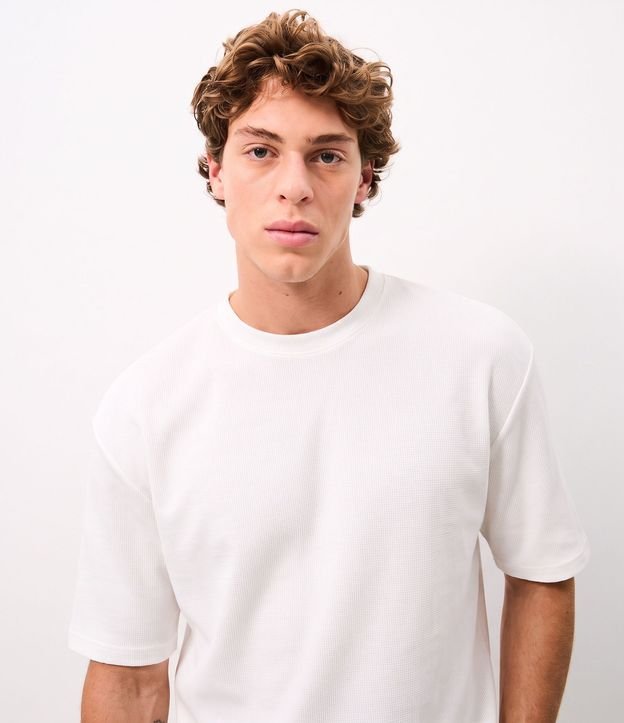 Remera Relaxed y Texturizada Mini Waffle 2