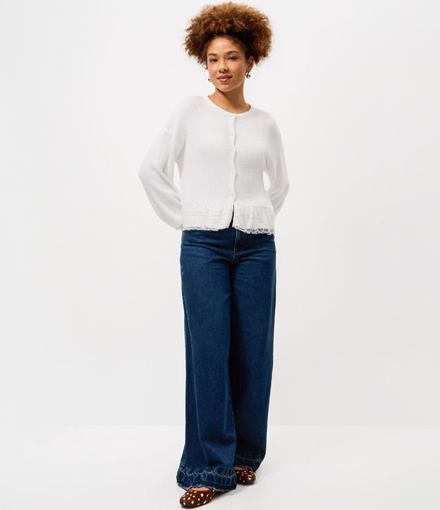 Cardigan en Punto con Botones y Detalle de Ruedo de Encaje 2