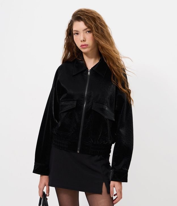 Campera Regular en PU Texturizado 1