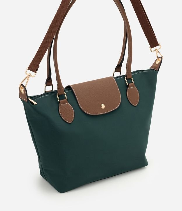 Cartera Mediana con Solapa y Asa Desmontable 1