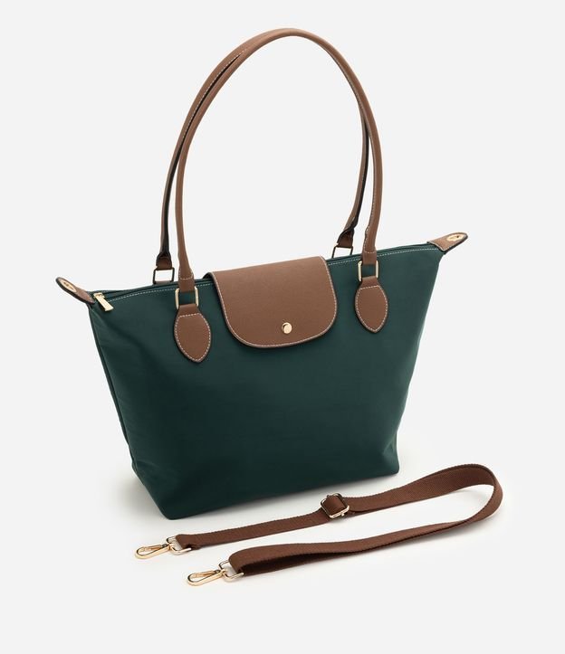 Cartera Mediana con Solapa y Asa Desmontable 6