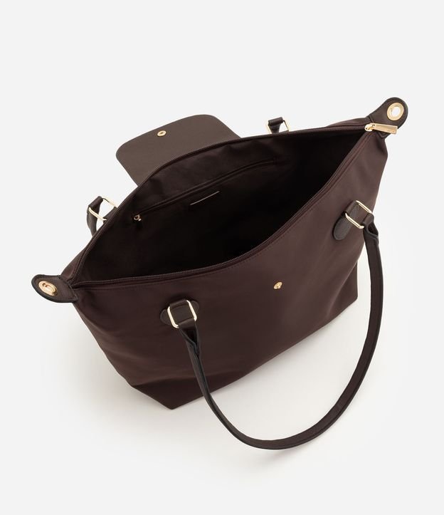 Cartera Mediana con Solapa y Asa Desmontable 5