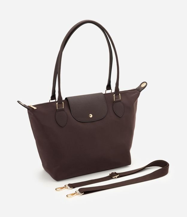 Cartera Mediana con Solapa y Asa Desmontable 6