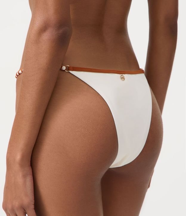 Bikini Bombacha Colaless con Biés y Pespunte Contrastante 4