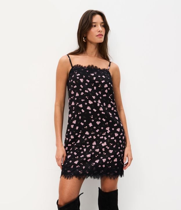 Vestido Corto Floral en Viscosa Texturizada con Encaje en el Escote y Bajo 2