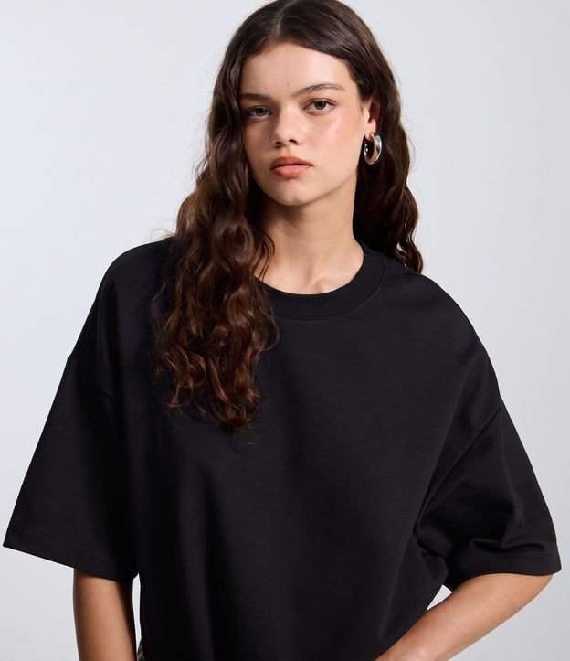 Remera Over Malla con Manga Corta 3