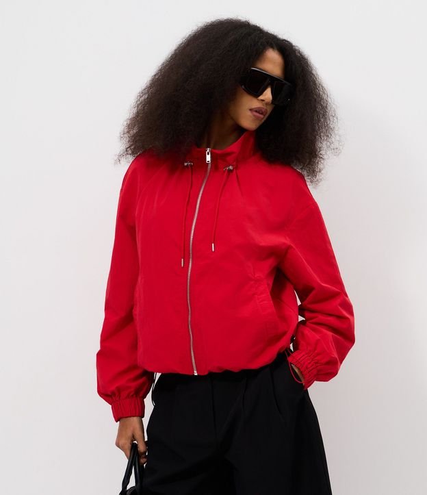 Campera con Cuello Alto Ajustable 3