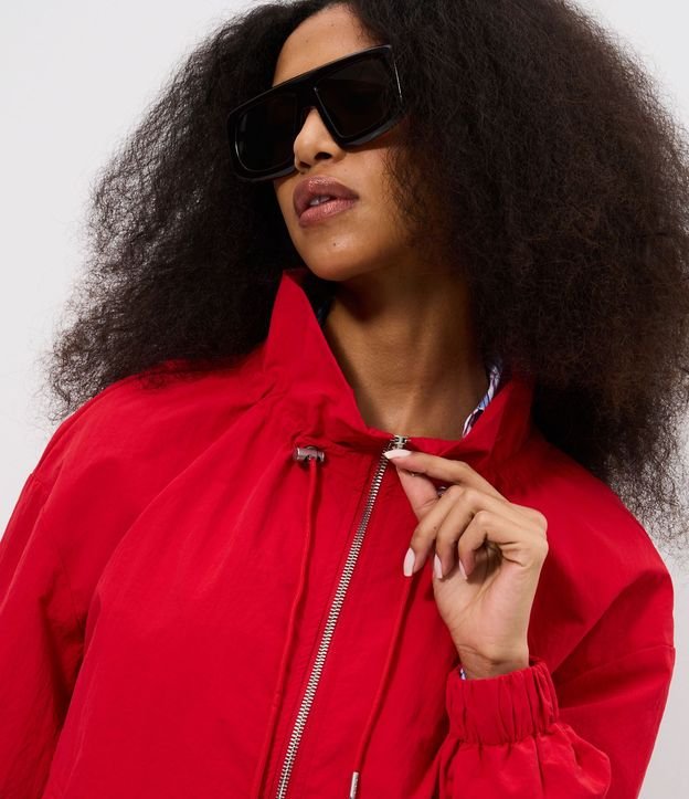 Campera con Cuello Alto Ajustable 6