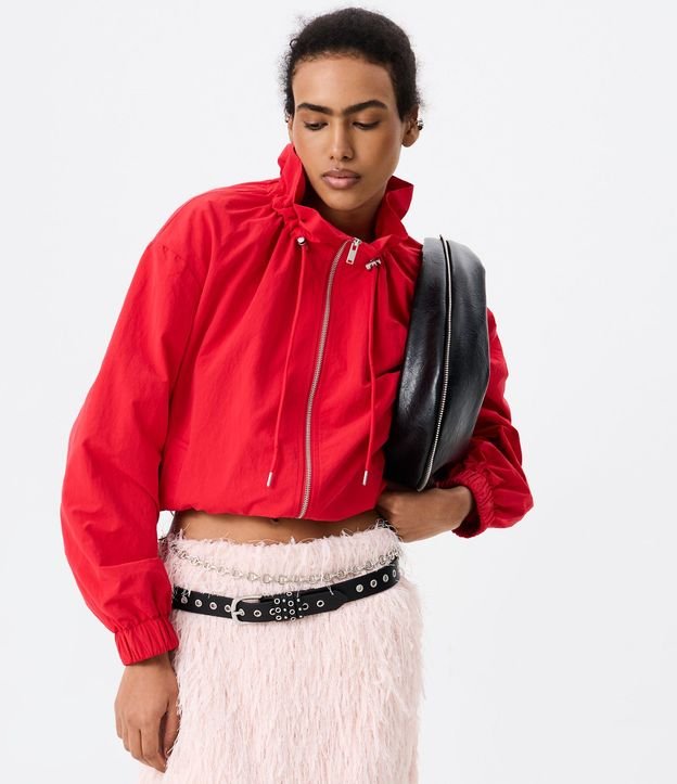 Campera con Cuello Alto Ajustable