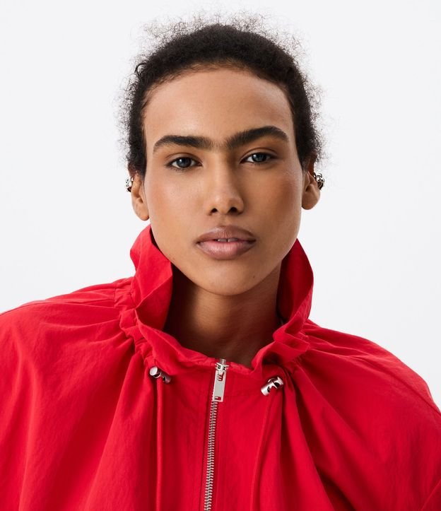 Campera con Cuello Alto Ajustable 2