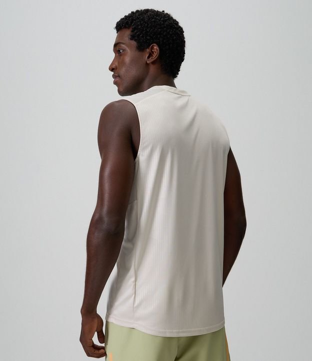 Musculosa Deportiva Regular con Tecnologia Dry 3