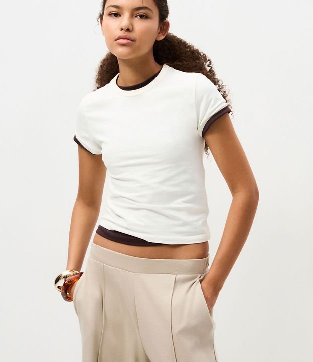 Blusa Básica en Algodón Peruano con Mangas Cortas