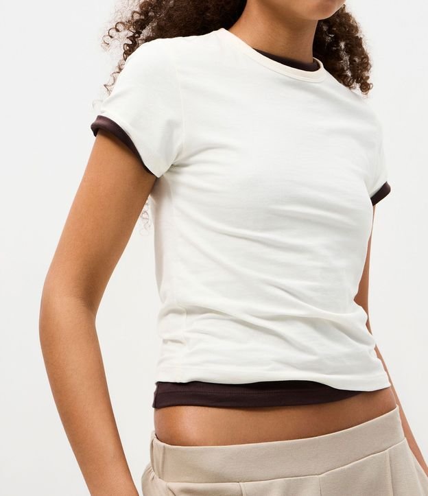 Blusa Básica en Algodón Peruano con Mangas Cortas 2