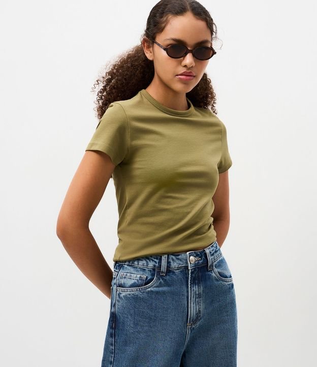 Blusa Básica en Algodón Peruano con Mangas Cortas