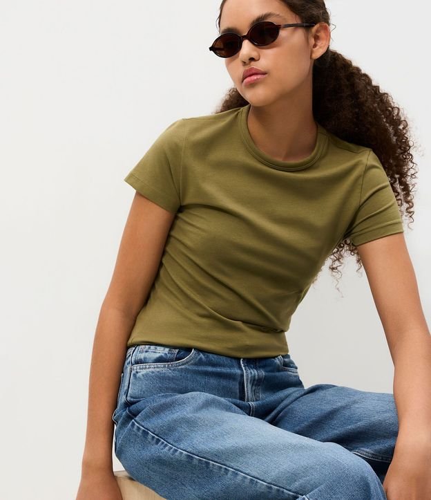 Blusa Básica en Algodón Peruano con Mangas Cortas 3