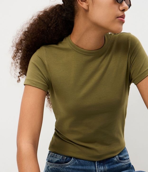 Blusa Básica en Algodón Peruano con Mangas Cortas 4