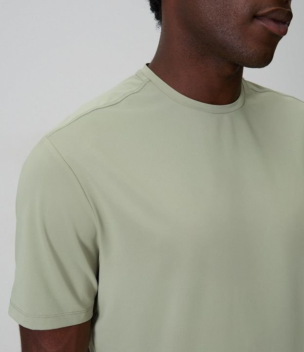 Remera Comfort Deportiva Dry 4