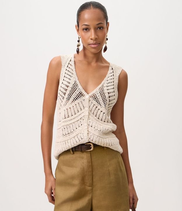 Blusa en Ganchillo con Bajo Redondeado