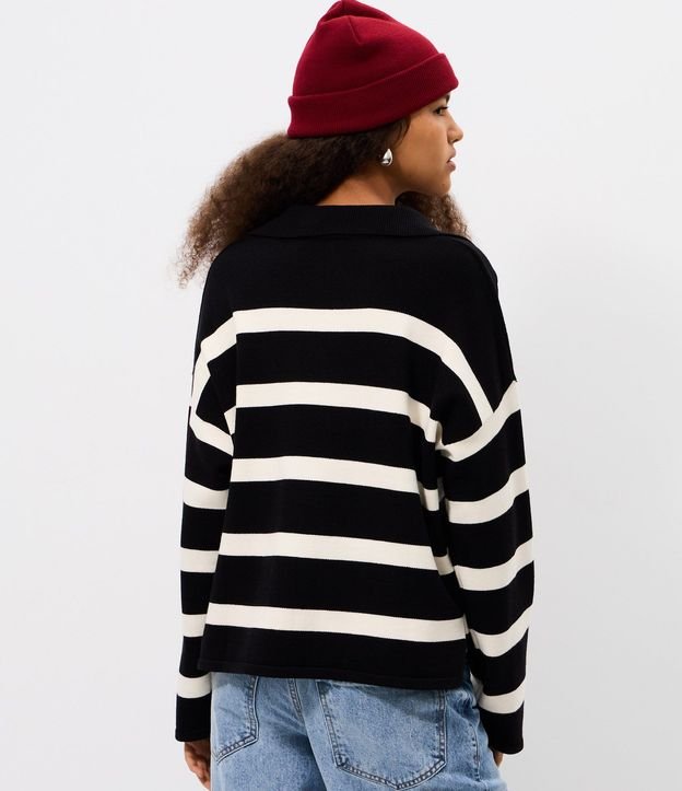 Blusa de Frio en Punto Listrado con Cuello Polo 4