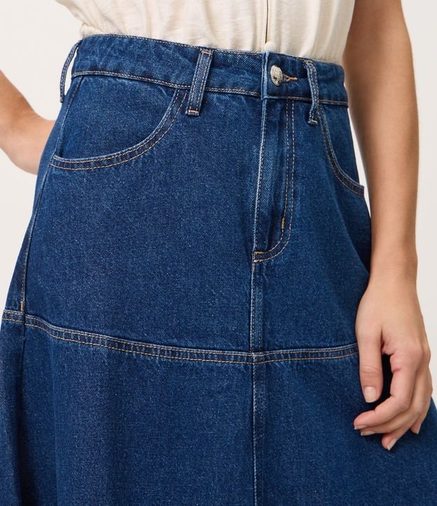Pollera Midi en Jeans con Recortes y Modelo Evasê 4
