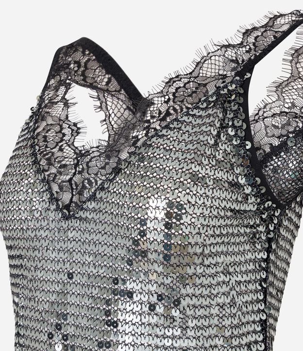 Blusa en Lentejuela con Escote en Encaje y Bajo Asimétrica 7