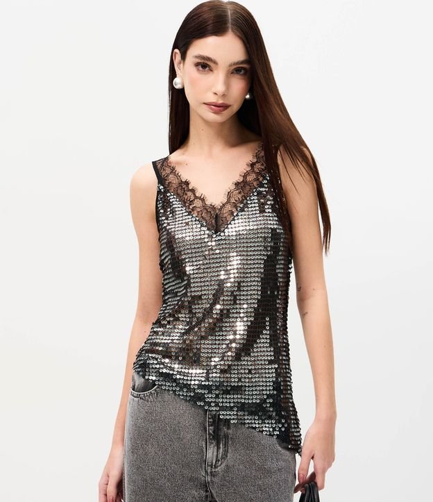 Blusa en Lentejuela con Escote en Encaje y Bajo Asimétrica 3
