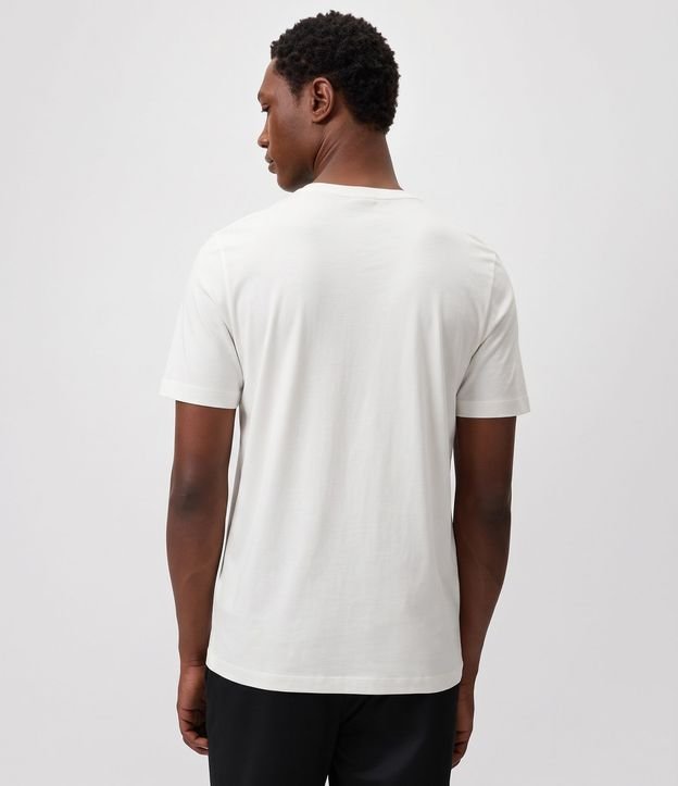 Remera Slim Performance 6