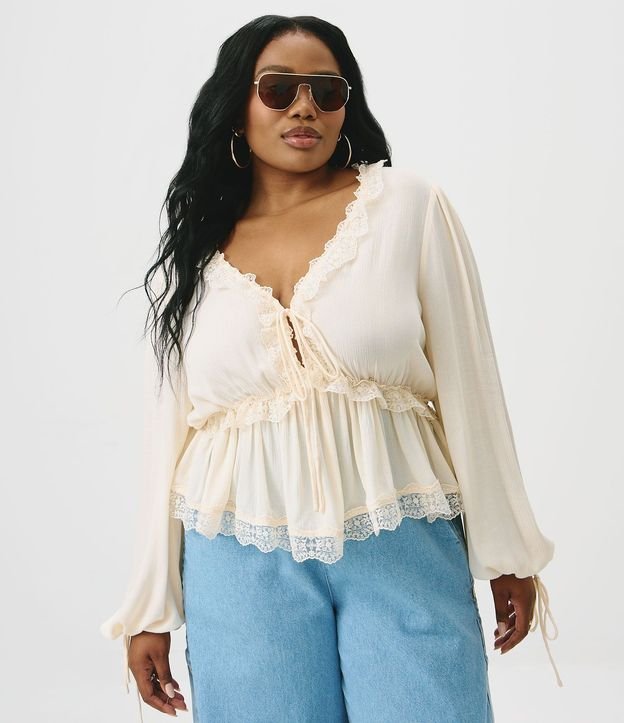 Blusa Bata en Viscosa con Encaje Curve & Plus Size