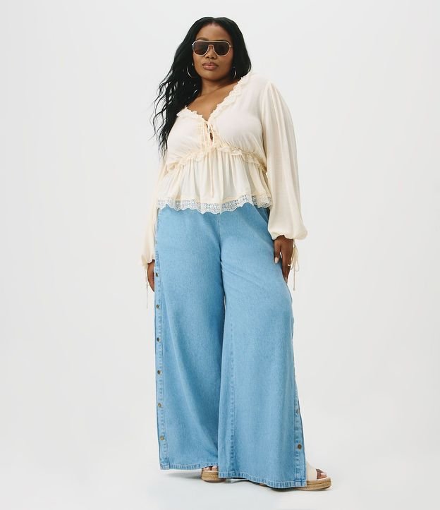 Blusa Bata en Viscosa con Encaje Curve & Plus Size 2