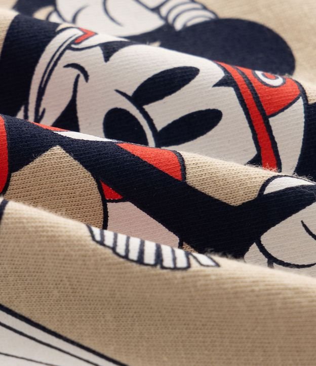 Remera Infantil con Estampa de Mickey Mouse Ski Club – Talle 2 a 6 años 4