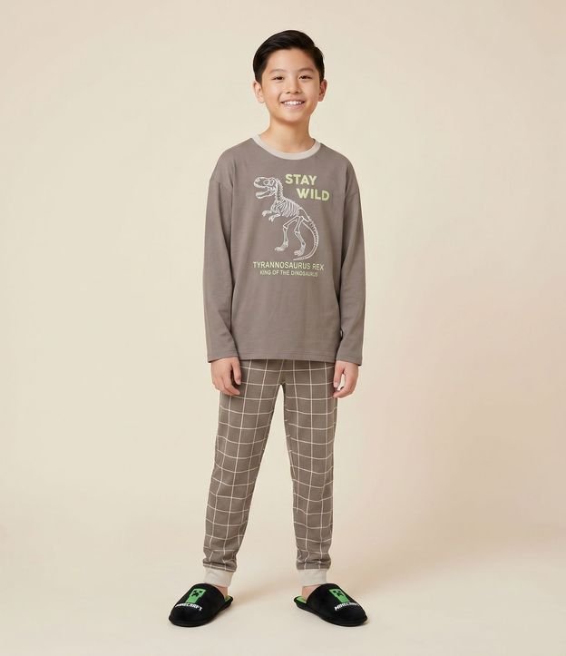 Pijama Largo Infantil con Estampado Dinosaurio y de Cuadros – Talle 5 a 14 años 1