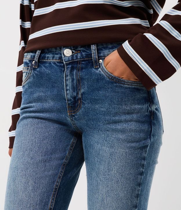 Pantalón Bootcut en Jeans con Cintura Baja 3