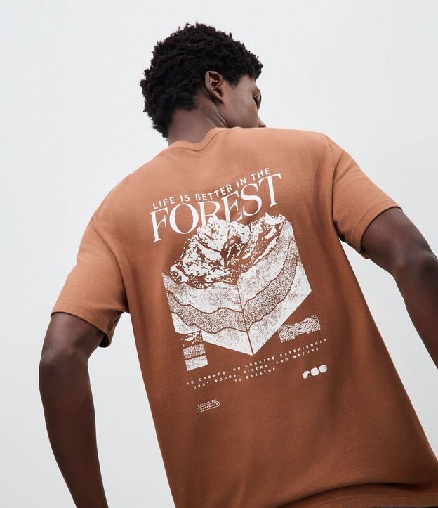 Remera Comfort en Algodón con Estampa de Mapa Forest