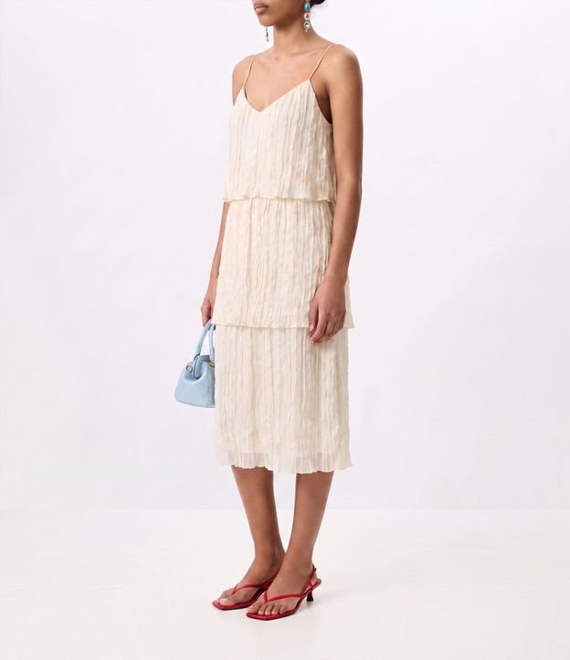 Vestido Evasê Midi en Chiffon con Capas 4