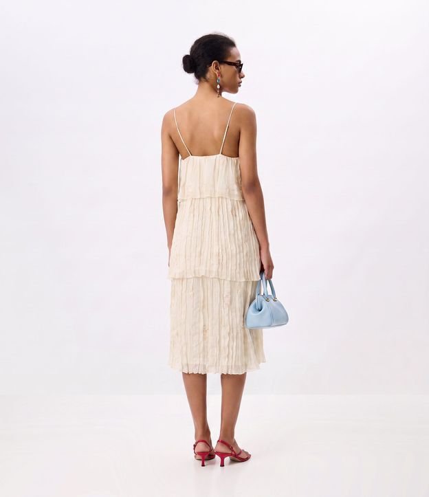 Vestido Evasê Midi en Chiffon con Capas 6