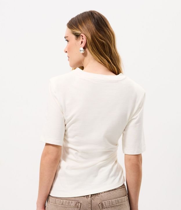 Blusa en Algodón con Hombreras y Ruedo Asimétrico 4