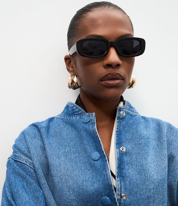 Campera Bomber en Jeans con Puños Ajustados y Botones 3