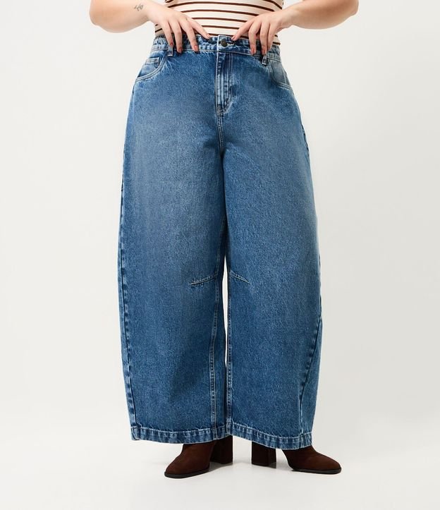 Pantalón de Jean Barrel con Pences Curve & Plus Size 2