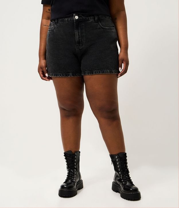 Short Jeans Mom Marmorizado Curve & Plus Size 2